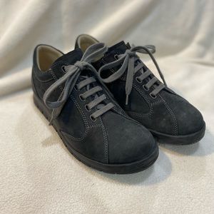 Like new Finn Comfort Chennai black nubuck shoes. Size 7 (UK) 9.5 US